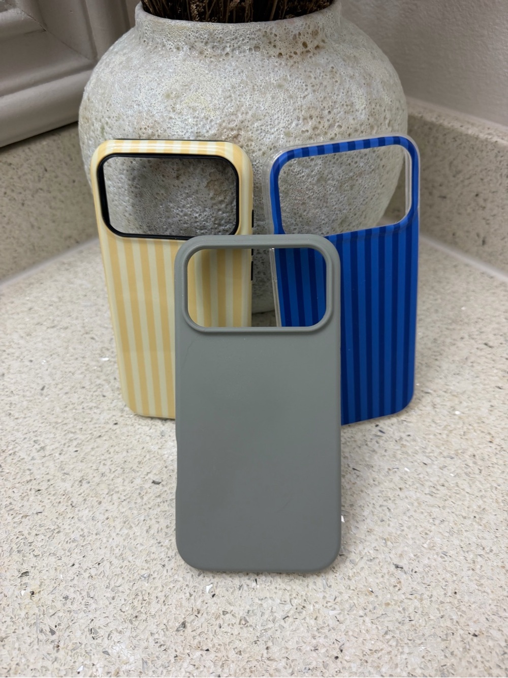 iPhone 17 pro max case bundle - Picture 4 of 5
